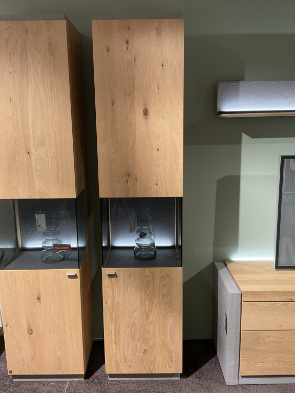 Vitrine rechts