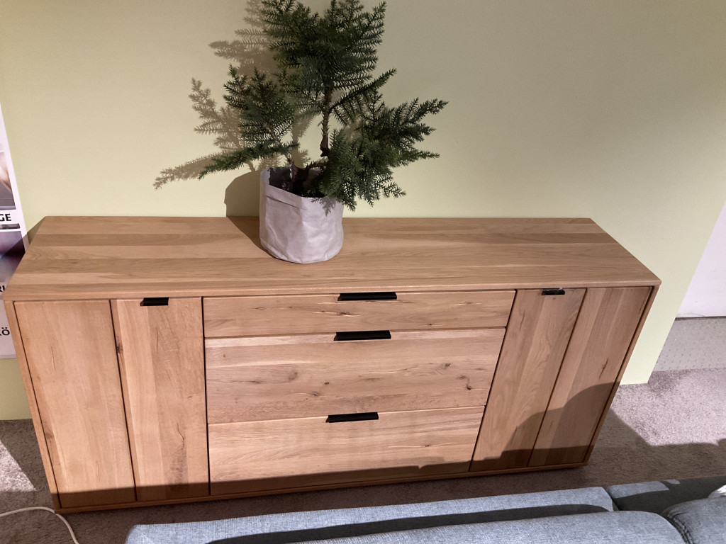 Sideboard