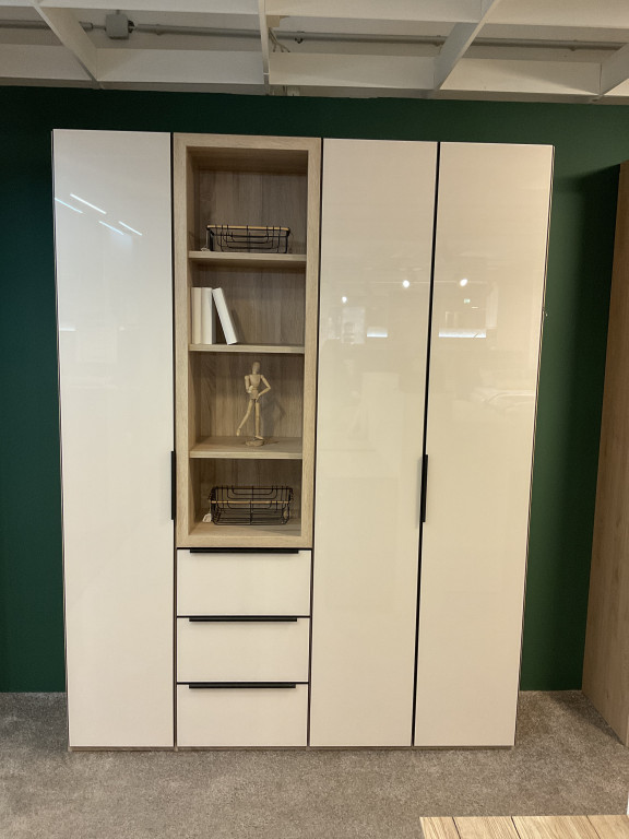 Funktions-Schrank 
