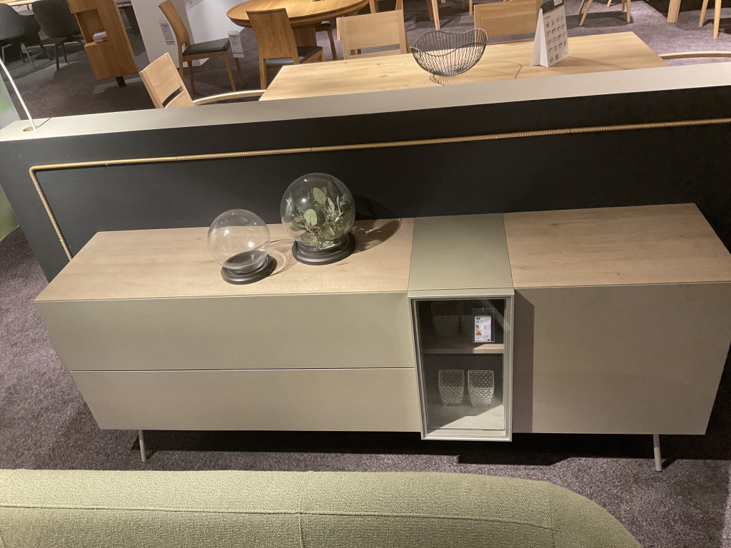 Sideboard