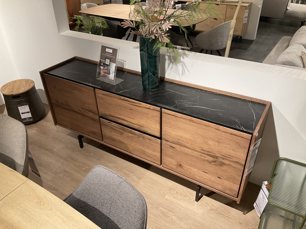 Sideboard