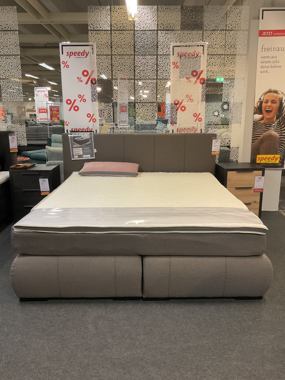 Boxspring-Bett 