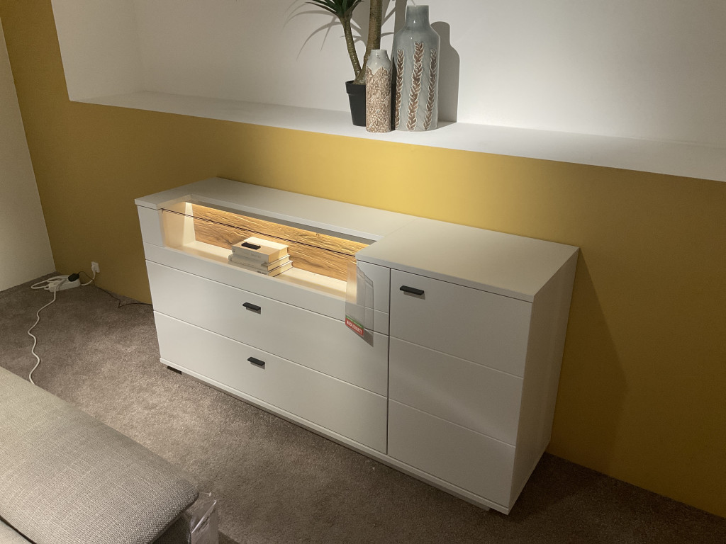 Sideboard 