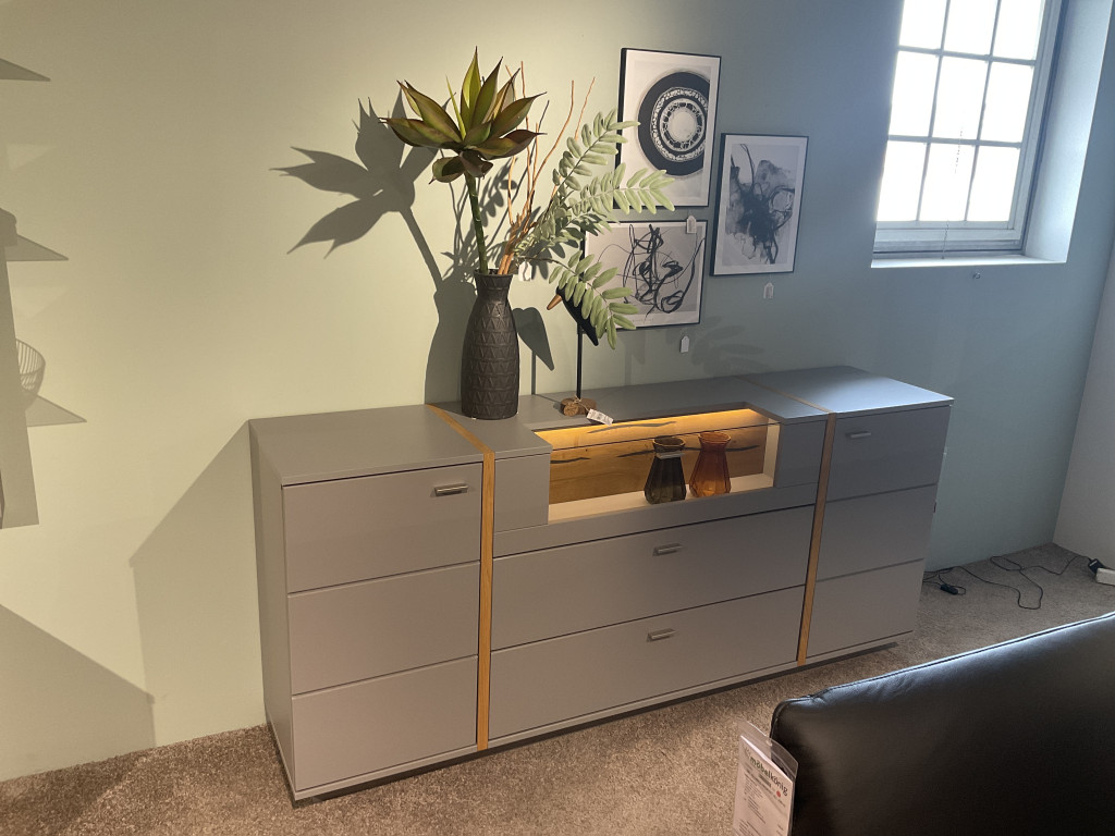 Sideboard 