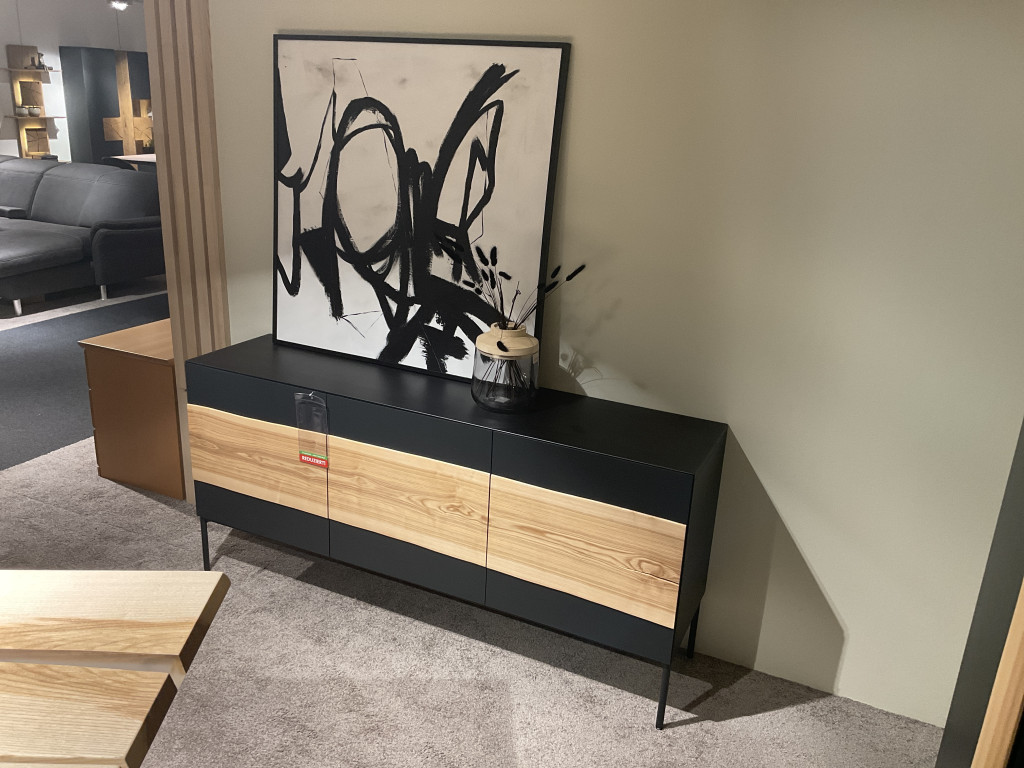 Sideboard 