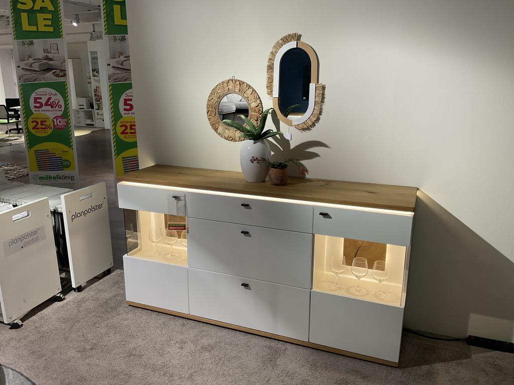 Sideboard 